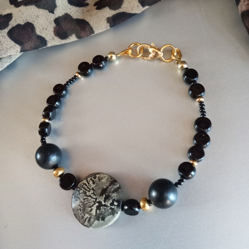 Beaded bracelet